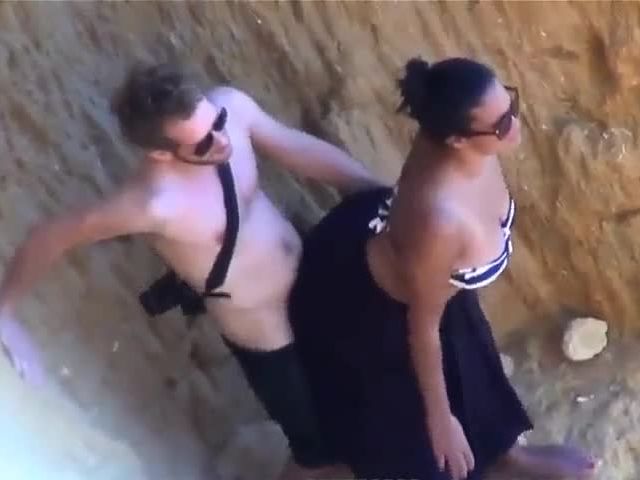 Teenage boy meeting with a horn girl on public beach and fucking her in a corner